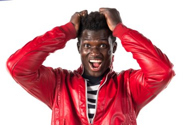 Hayal kırıklığına uğramış yakışıklı siyah adam