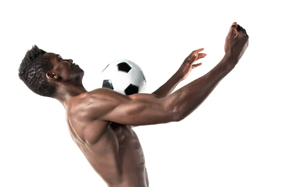 Homem negro jogando futebol — Fotografia de Stock