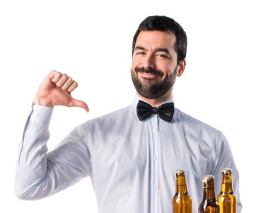 Adam kendisiyle gurur