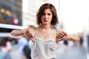 Kadının kötü sinyal yapması