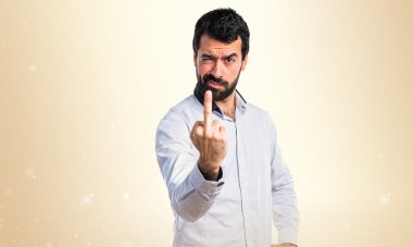 Boynuz jest yapma adam