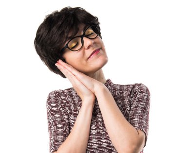 Kız uyku jest yapıyor