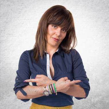 Şüpheleri laterallerin işaret eden güzel bir kadın