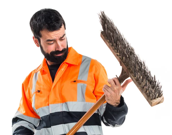 Spazzatura uomo fare chitarra gesto — Foto Stock