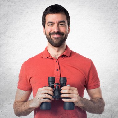 Dürbün ile yakışıklı adam