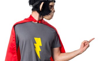 Süper kahraman maymun herif bağırarak