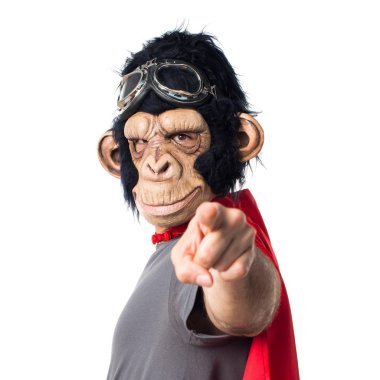 Süper kahraman maymun adam önüne işaret