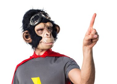 Süper kahraman maymun adam şeffaf ekranda dokunmadan