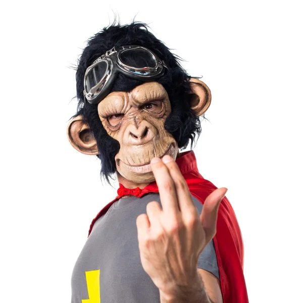 Superhrdina opičí muž nadcházející gesto — Stock fotografie
