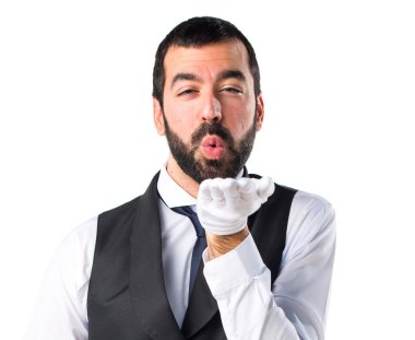 Öpücük yollayan bir adam