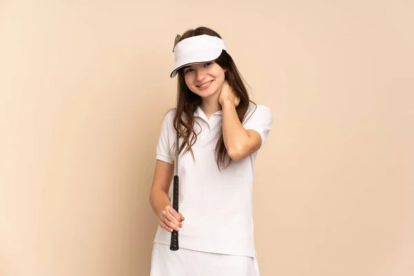 Joven Ucraniano Golfista Chica Aislado Beige Fondo Riendo — Foto de Stock
