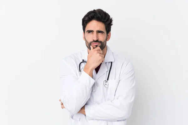 Joven Hombre Guapo Con Barba Sobre Fondo Blanco Aislado Usando —  Fotos de Stock