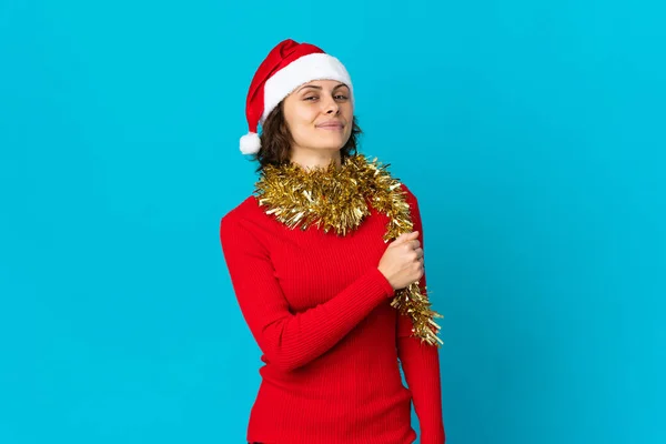 Fille Anglaise Avec Chapeau Noël Isolé Sur Fond Bleu Fier — Photo