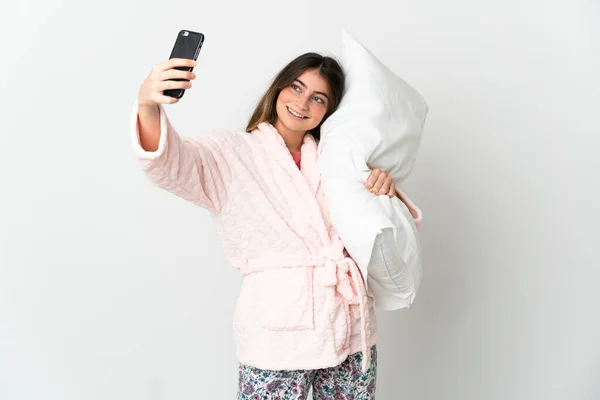 Jonge Kaukasische Vrouw Geïsoleerd Witte Achtergrond Pyjama Het Houden Van — Stockfoto