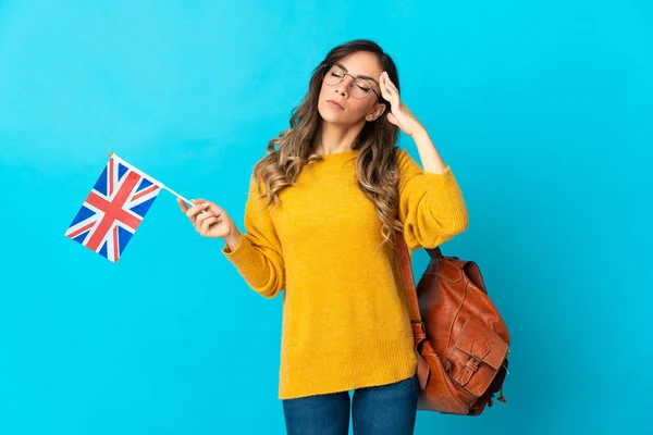 Junge Hispanische Frau Mit Einer Britischen Flagge Auf Blauem Hintergrund — Stockfoto