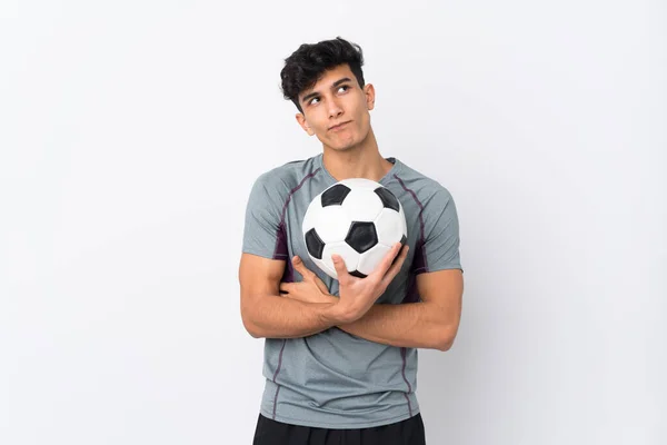 Hombre Futbolista Argentino Sobre Fondo Blanco Aislado Haciendo Gesto Dudas —  Fotos de Stock