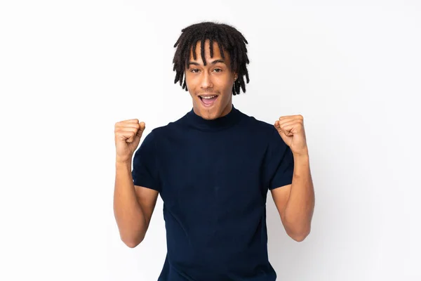 Joven Afroamericano Aislado Sobre Fondo Blanco Celebrando Una Victoria Posición — Foto de Stock