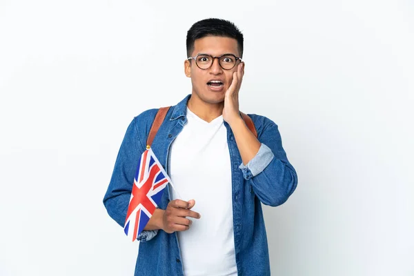 Junge Ecuadorianerin Mit Britischer Flagge Auf Weißem Hintergrund Und Schockiertem — Stockfoto