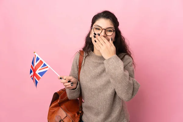 Junge Russin Mit Einer Britischen Flagge Auf Rosa Hintergrund Glücklich — Stockfoto