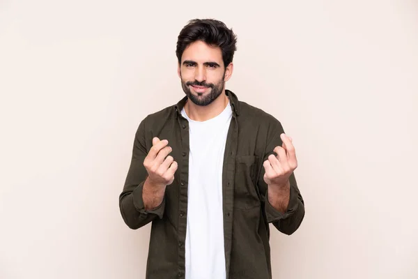 Jovem Homem Bonito Com Barba Sobre Fundo Isolado Fazendo Gesto — Fotografia de Stock