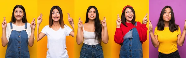 Conjunto Mujeres Con Dedos Cruzando Deseando Mejor — Foto de Stock