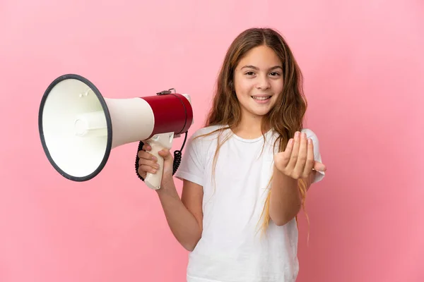 Child Isolated Pink Background Holding Megaphone Inviting Come Hand — Stock Photo, Image