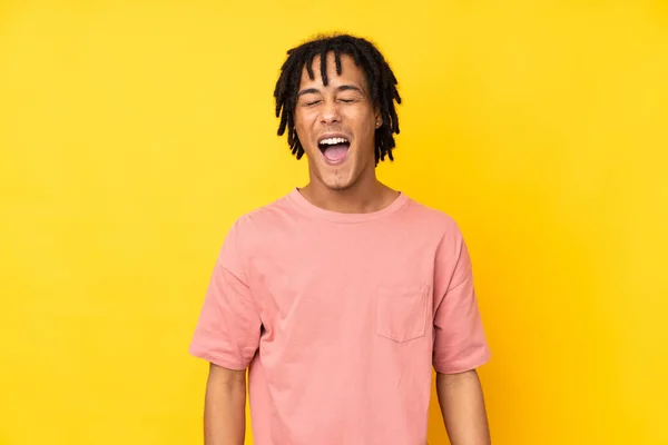 Young African American Man Isolated Yellow Background Shouting Front Mouth — Stock Photo, Image