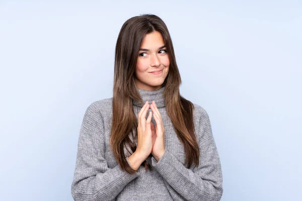 Teenager Brazilian Girl Isolated Blue Background Scheming Something — Stock Photo, Image