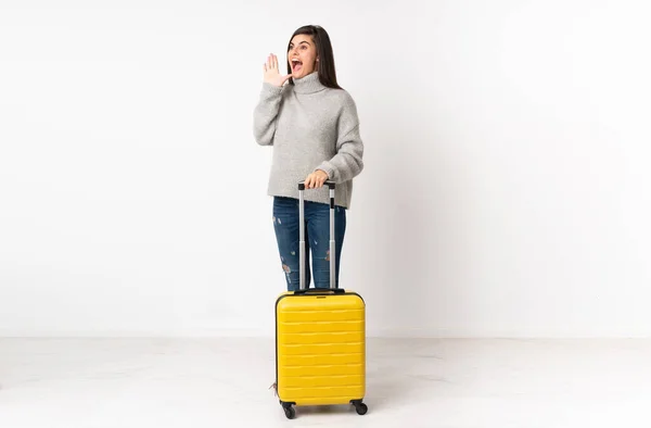 Full Length Body Traveler Woman Suitcase Isolated White Wall Shouting — Stock Photo, Image