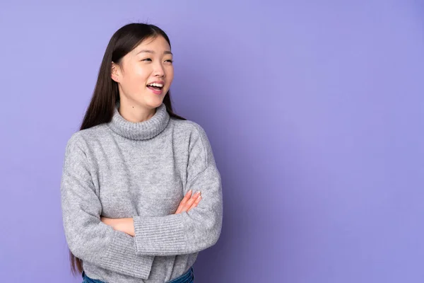 Joven Asiática Mujer Sobre Aislado Fondo Feliz Sonriente —  Fotos de Stock