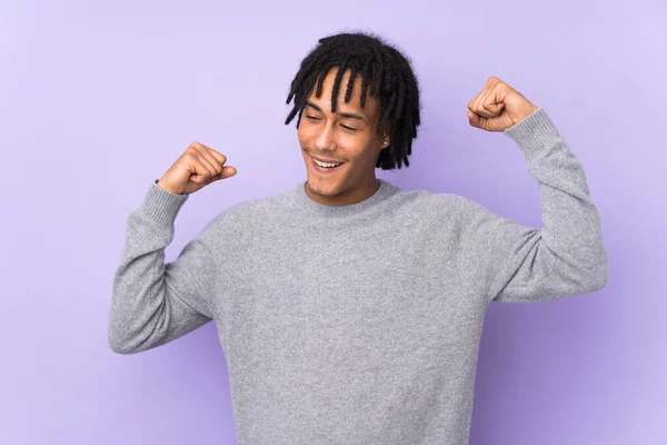 Young African American Man Isolated Purple Background Celebrating Victory — Stock Photo, Image