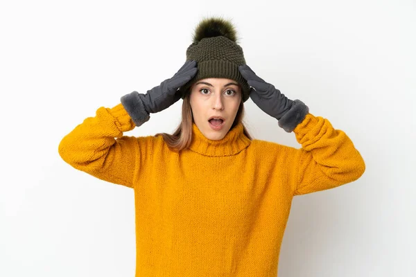 Chica Joven Con Sombrero Invierno Aislado Sobre Fondo Blanco Con —  Fotos de Stock