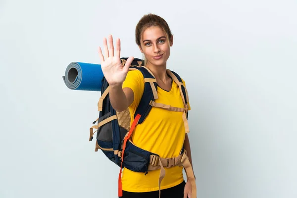 Junge Bergsteigerin Mit Einem Großen Rucksack Auf Weißem Hintergrund Der — Stockfoto