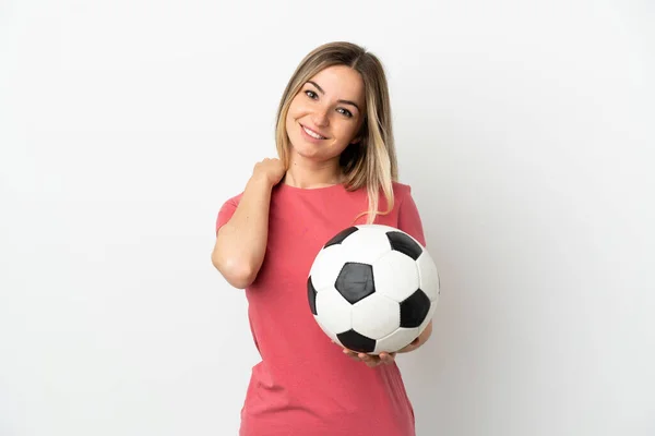 Ung Fotbollsspelare Kvinna Över Isolerad Vit Vägg Skrattar — Stockfoto