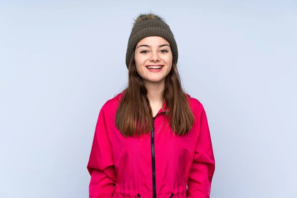 Chica Joven Con Sombrero Invierno Aislado Sobre Fondo Azul Con —  Fotos de Stock