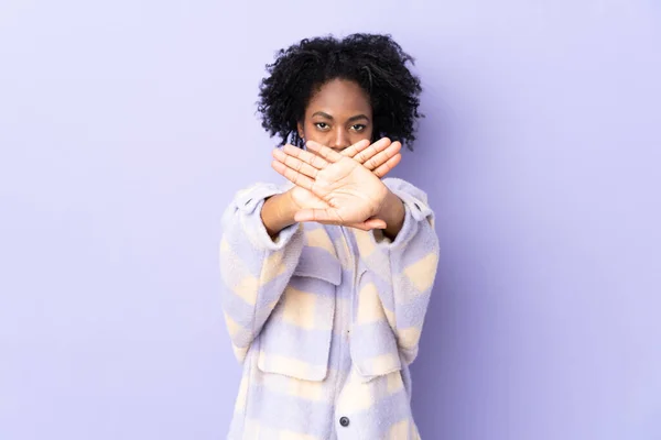 Young African American Woman Isolated Purple Background Making Stop Gesture — Stock Photo, Image