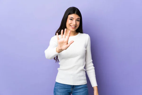 Young Brunette Woman Isolated Purple Background Counting Five Fingers — Stock Photo, Image