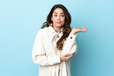 Tecrit edilmiş bir kadının şüpheleri var.