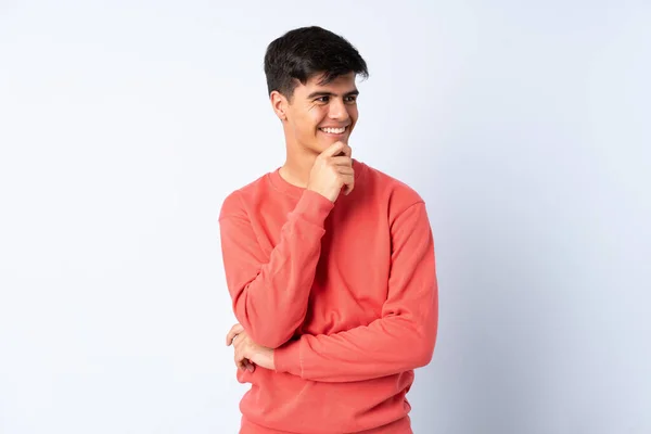 Handsome Man Isolated Blue Background Looking Side Smiling — Stock Photo, Image