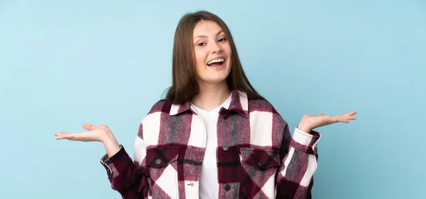 Teenager Caucasian Girl Isolated Blue Background Shocked Facial Expression — ストック写真