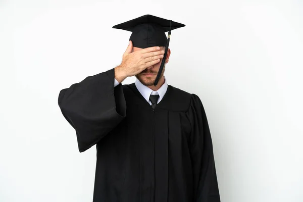 Jeune Diplômé Universitaire Brésilien Isolé Sur Fond Blanc Couvrant Les — Photo