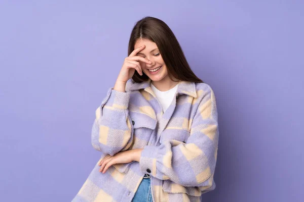 Teenager Caucasian Girl Isolated Purple Background Laughing — Stock Photo, Image