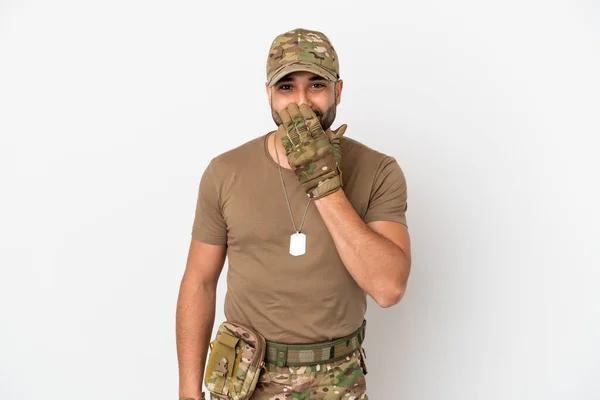 Ung Arabisk Soldat Man Isolerad Vit Bakgrund Glad Och Leende — Stockfoto