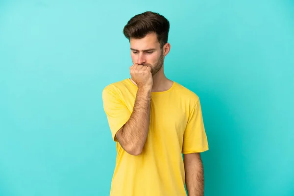 Young Caucasian Handsome Man Isolated Blue Background Having Doubts — Stock Photo, Image