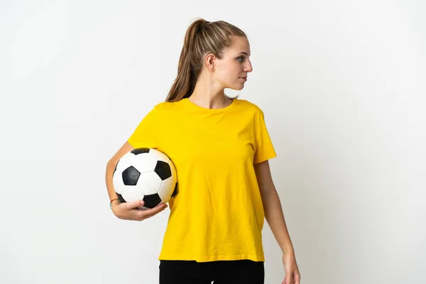 Jeune Femme Caucasienne Isolée Sur Fond Blanc Avec Ballon Football — Photo