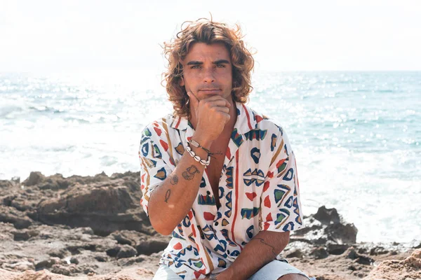 Young Man Beach Thinking — Stock Photo, Image