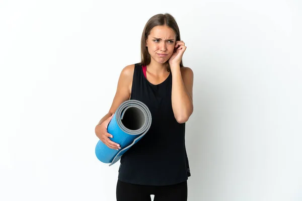 Mujer Deportiva Yendo Clases Yoga Mientras Sostiene Una Esterilla Sobre —  Fotos de Stock