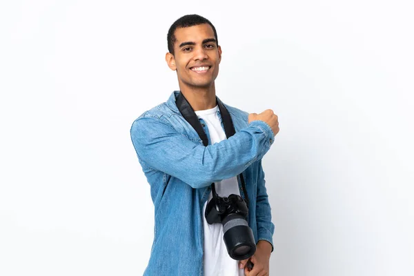 Jovem Fotógrafo Afro Americano Homem Sobre Fundo Branco Isolado Celebrando — Fotografia de Stock