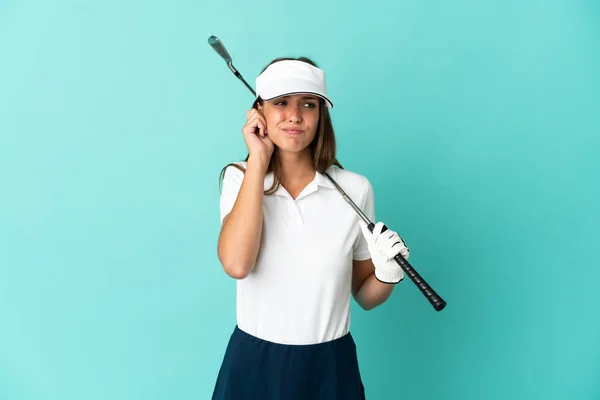 Femme Jouant Golf Sur Fond Bleu Isolé Frustré Couvrant Les — Photo