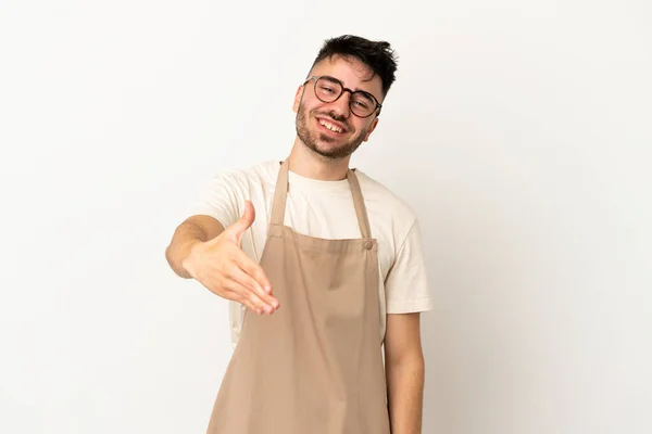 Restaurantkellner Kaukasischer Mann Isoliert Auf Weißem Hintergrund Schüttelt Hände Ein — Stockfoto